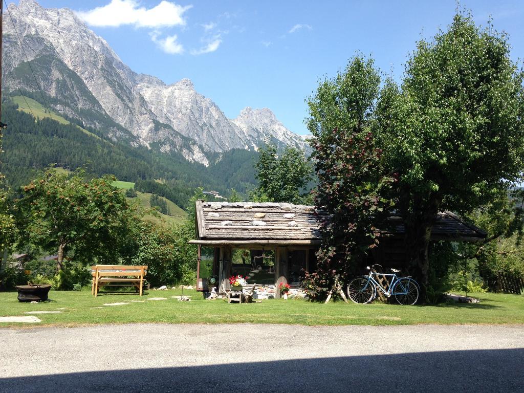 Pfindlhof Bed & Breakfast ลีโอกัง ภายนอก รูปภาพ
