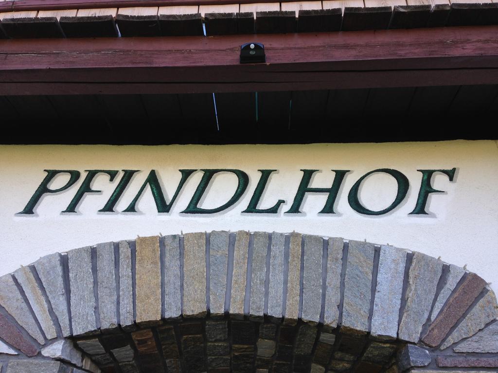 Pfindlhof Bed & Breakfast ลีโอกัง ภายนอก รูปภาพ